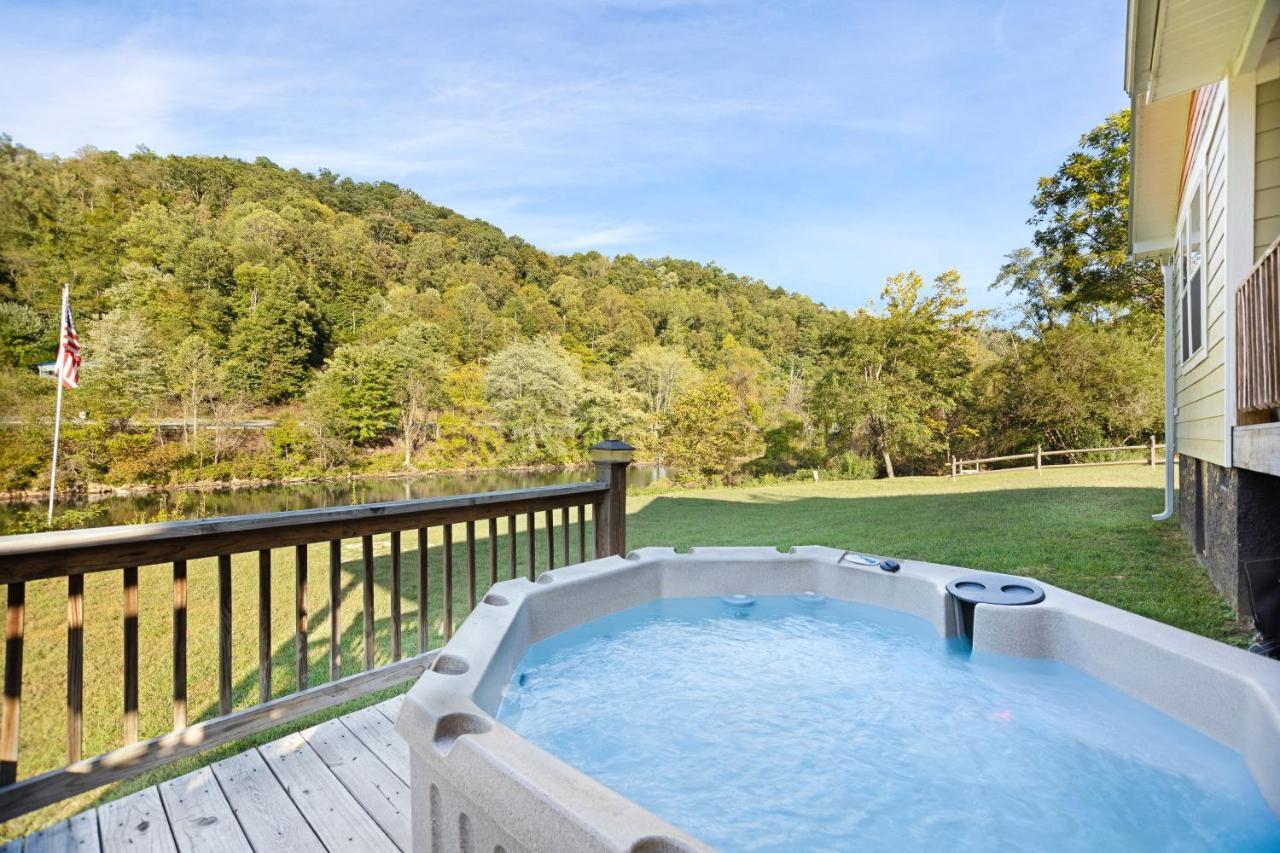 2 Bed 2 Bath Vacation Home In Whittier III Экстерьер фото